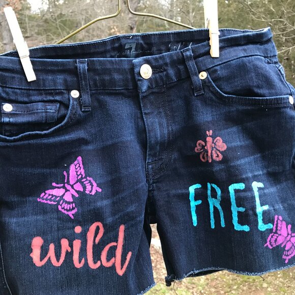 Upcycled 7 For All Mankind Fringy Painted Cutoffs, Wild Free, Size 28 Waist - Picture 8 of 10